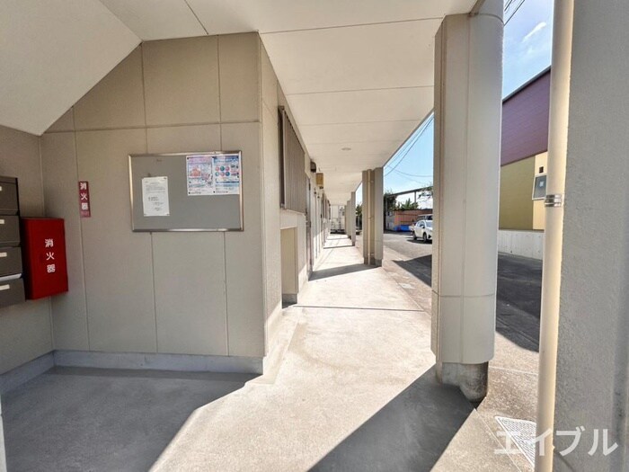 スモールガーデン巧の物件外観写真