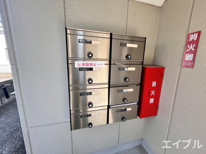 スモールガーデン巧の物件外観写真