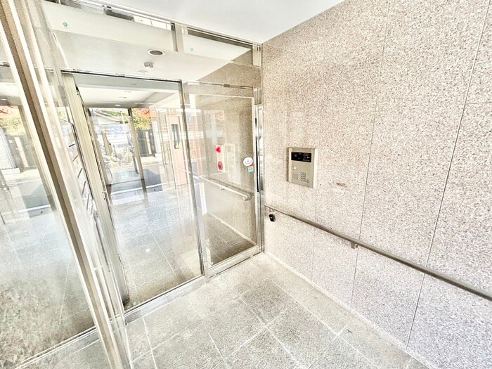 サニーハウスの物件外観写真