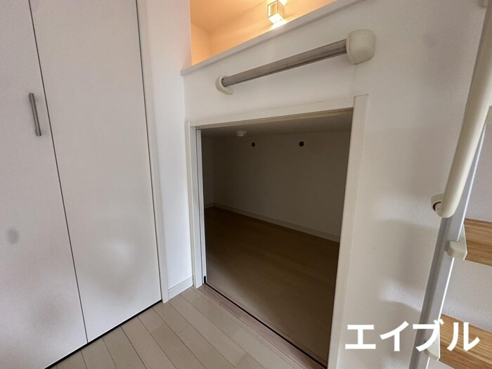 れいめい上荒田の物件内観写真