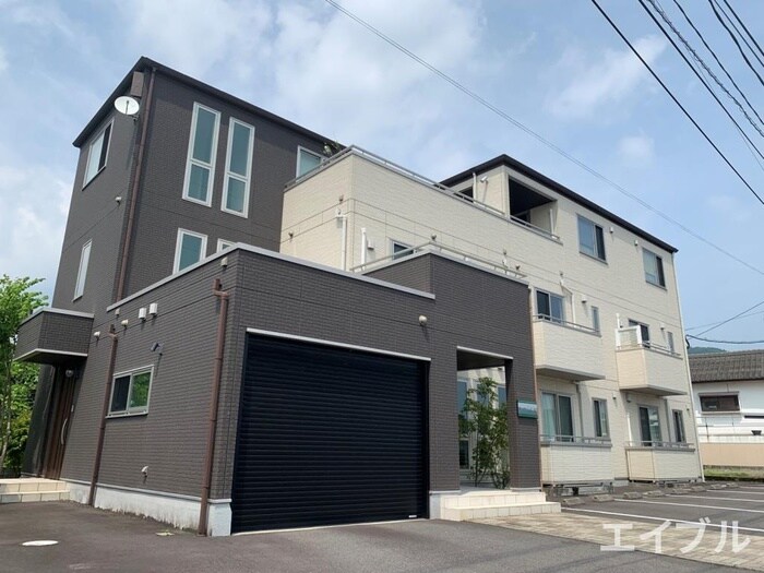 グランクラスの物件外観写真