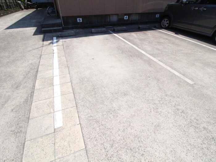 ミルーム津福の物件外観写真