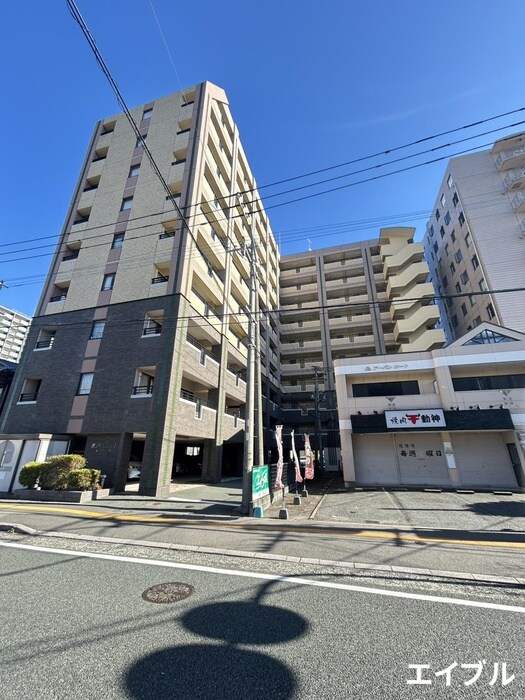 Ｅ．ＰＯＰＵＬＡＲの物件外観写真