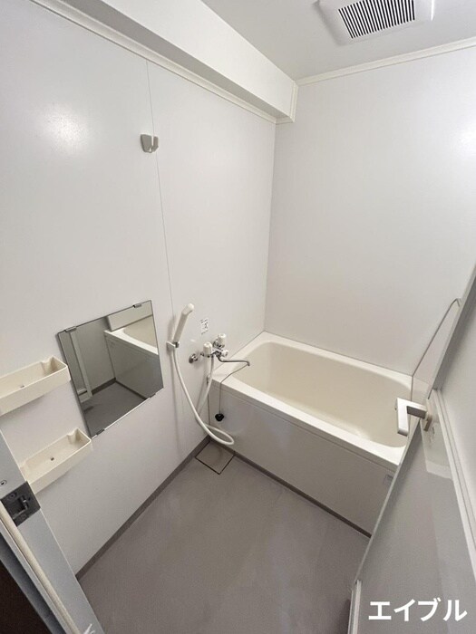 Ｅ．ＰＯＰＵＬＡＲの物件内観写真