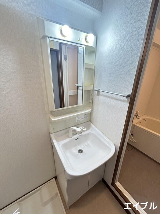 Ｅ．ＰＯＰＵＬＡＲの物件内観写真