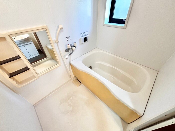 メゾン・ファミリアＡの物件内観写真