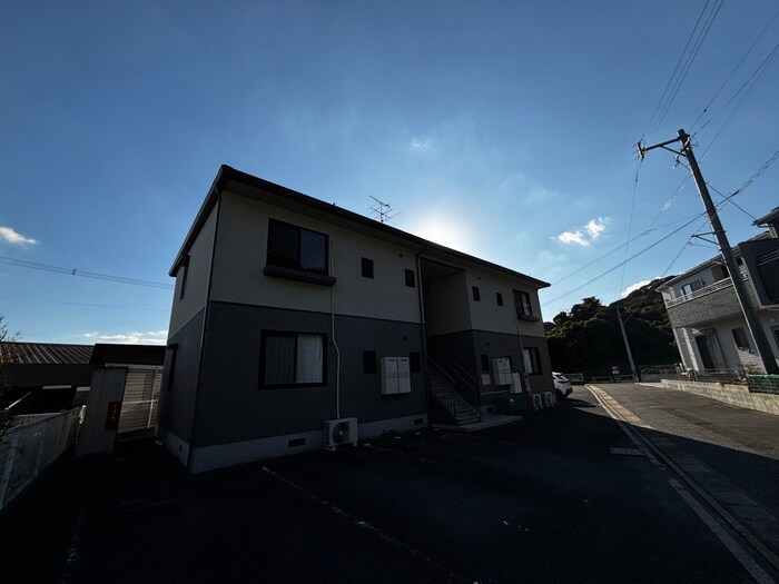 メゾン・ファミリアＡの物件外観写真