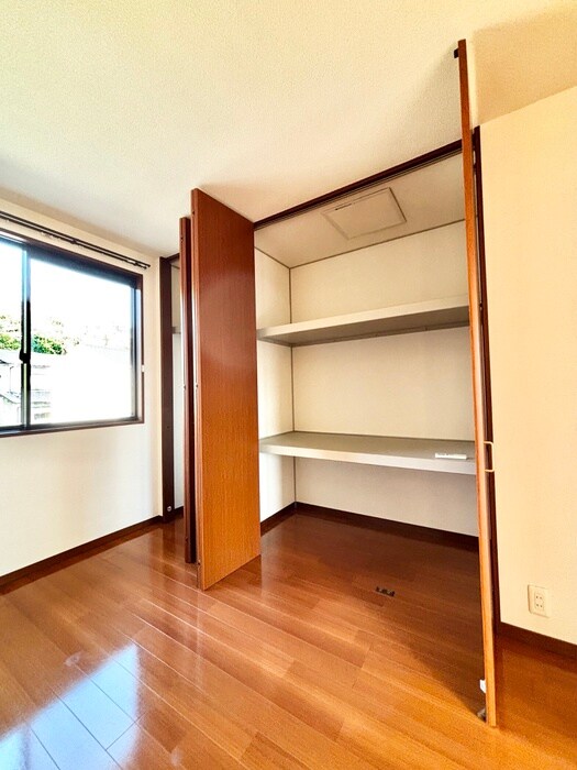 メゾン・ファミリアＡの物件内観写真