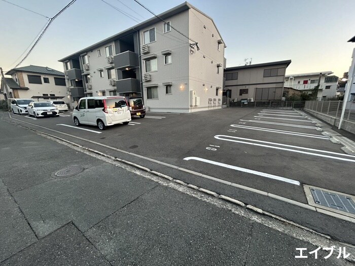 フリーデン国分の物件外観写真