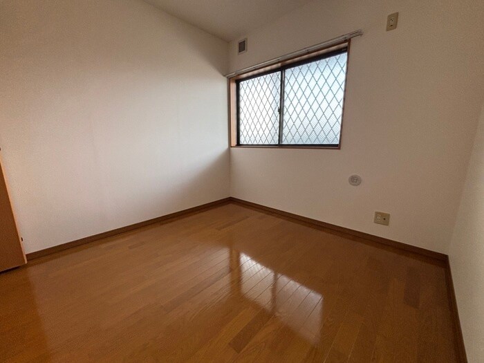 リリーガーデンの物件内観写真