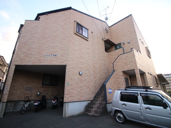 メゾンド井尻の物件外観写真