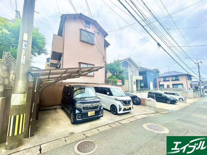 サクセスハイツの物件外観写真