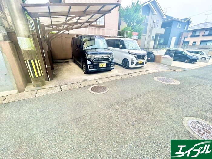 サクセスハイツの物件外観写真