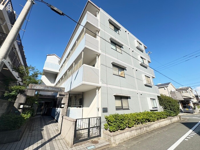 メゾン・ド・ファミーユの物件外観写真