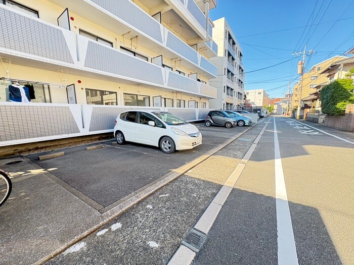 メゾン・ド・ファミーユの物件外観写真