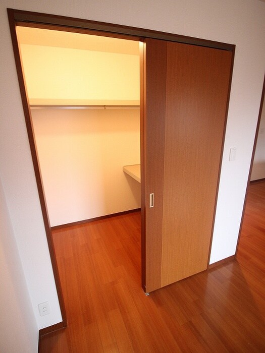 メゾン上方Ｂ棟の物件内観写真