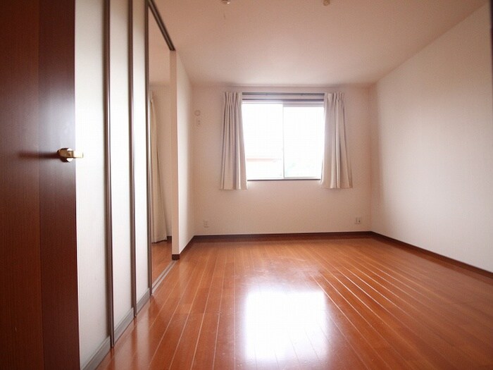 メゾン上方Ｂ棟の物件内観写真