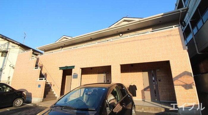 ナシ　ドゥ　モアールの物件外観写真