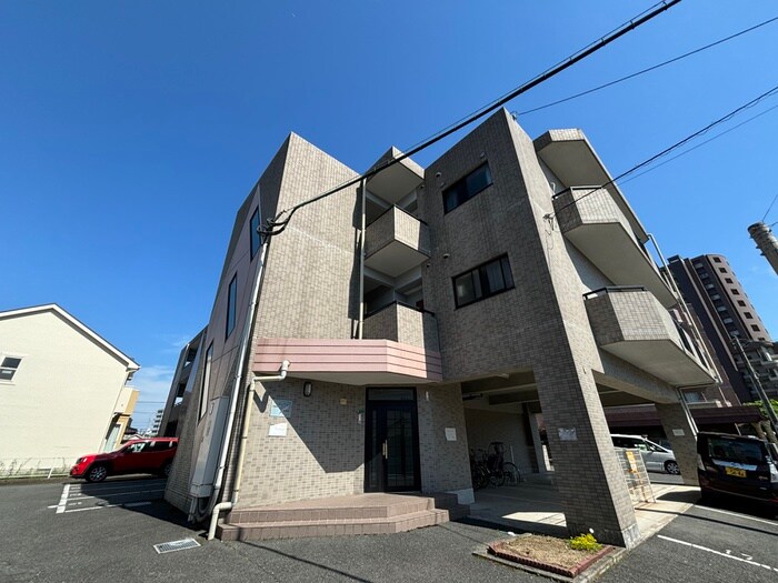 ロージュマン中曽根の物件外観写真