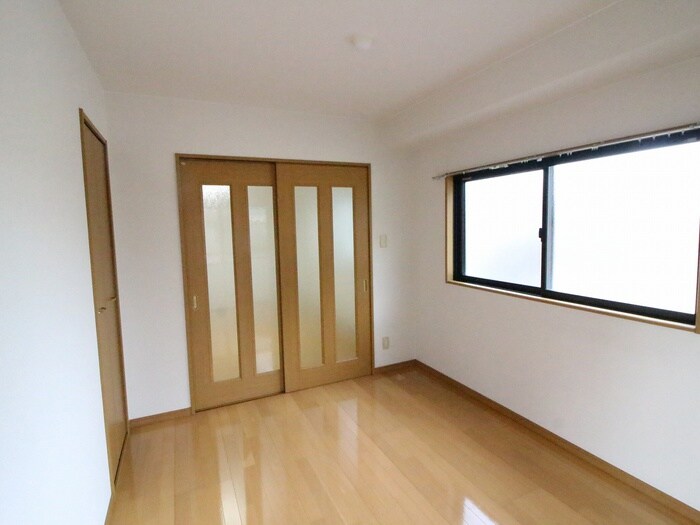 ロージュマン中曽根の物件内観写真