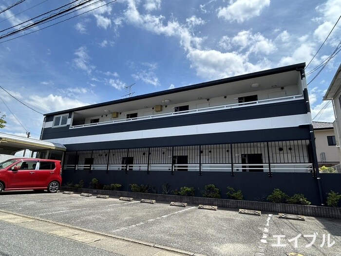 ラパスの物件外観写真