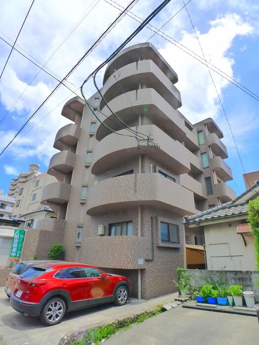 リヴェール荒田の物件外観写真