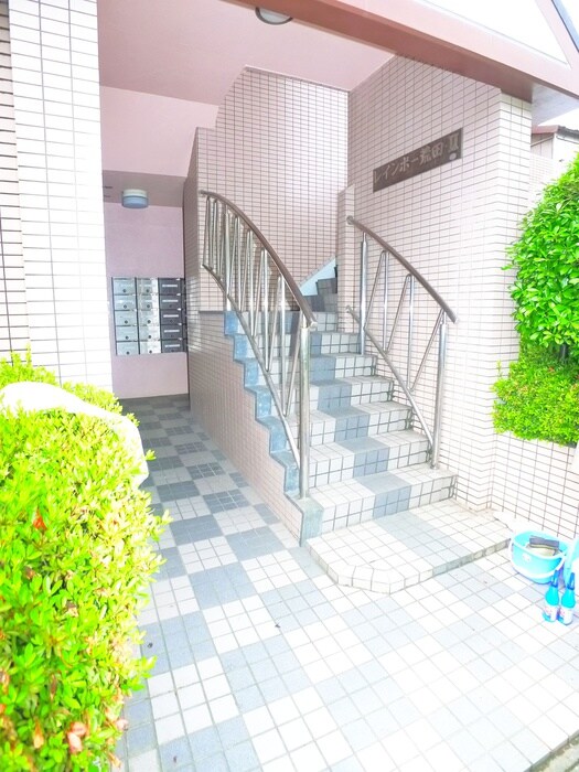 レインボー荒田Ⅱの物件外観写真