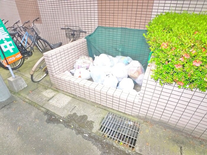 レインボー荒田Ⅱの物件外観写真