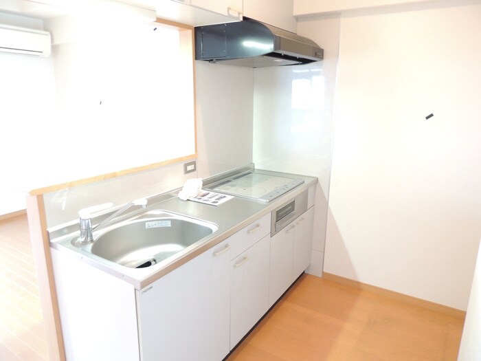 Ｅ．ＰＯＰＵＬＡＲ Ⅱの物件内観写真