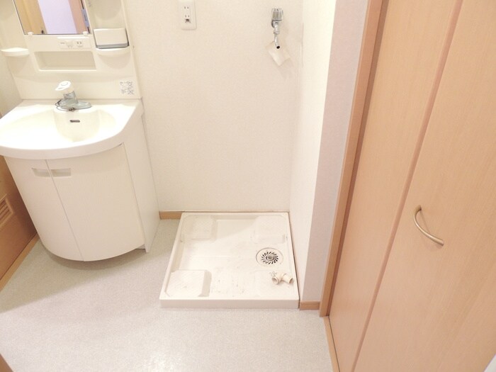 Ｅ．ＰＯＰＵＬＡＲ Ⅱの物件内観写真