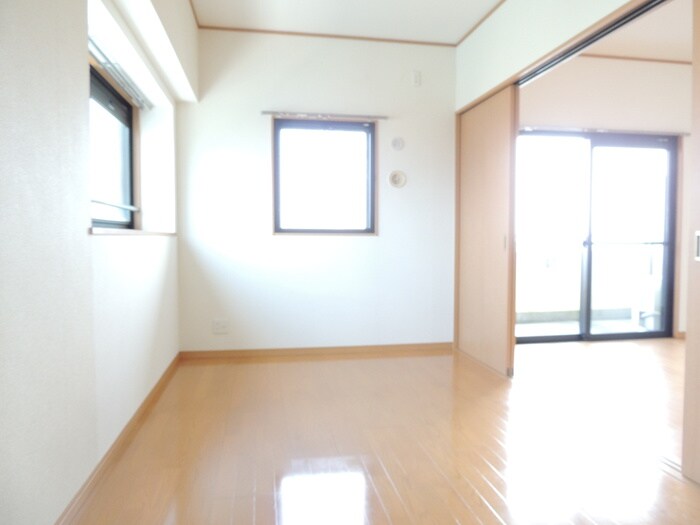 Ｅ．ＰＯＰＵＬＡＲ Ⅱの物件内観写真