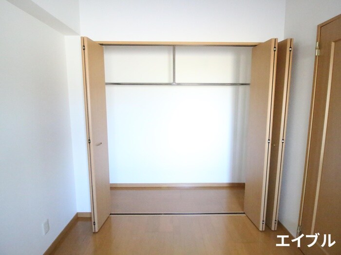 Ｅ．ＰＯＰＵＬＡＲ Ⅱの物件内観写真