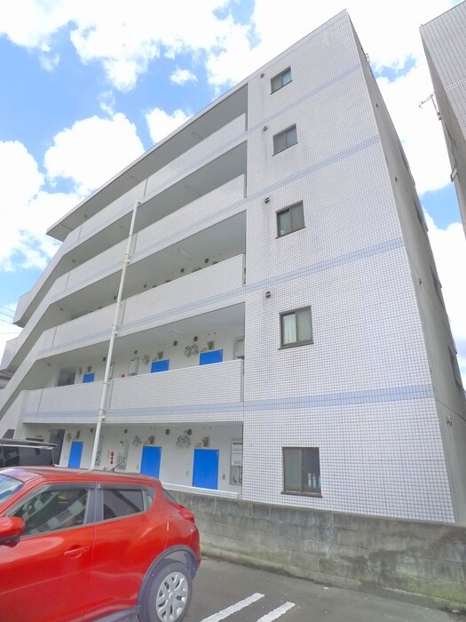 レインボー上荒田の物件外観写真