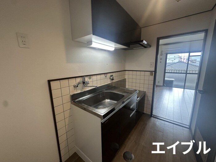 レインボー上荒田の物件内観写真