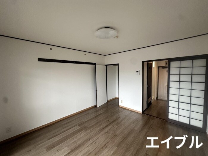 レインボー上荒田の物件内観写真