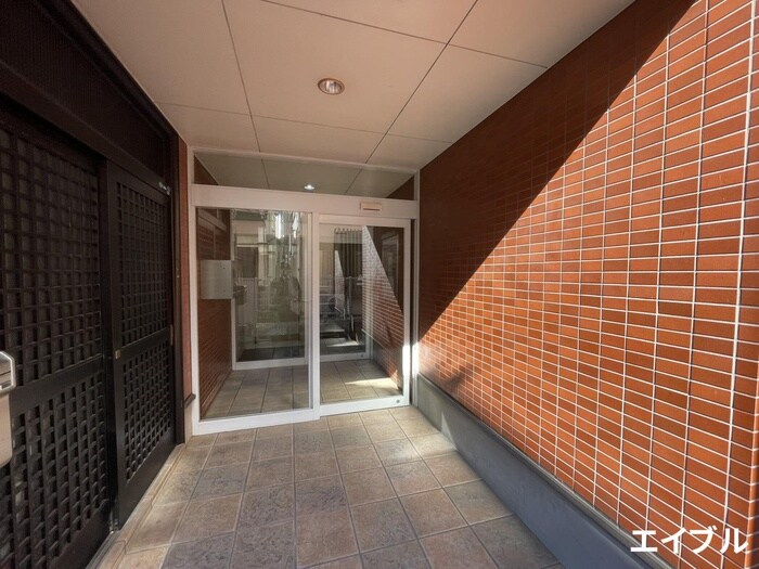 メゾン岩橋の物件外観写真