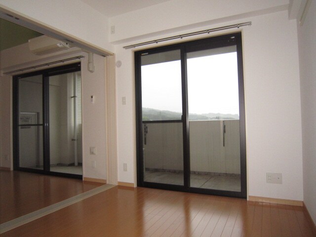 ウエスト フルハウスの物件内観写真