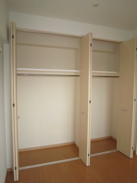 ウエスト フルハウスの物件内観写真