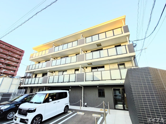 ソシオス春日駅前の物件外観写真