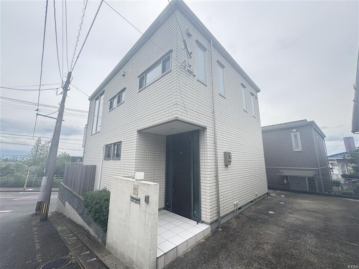 香住ヶ丘ヘーベルハウス貸家の物件外観写真