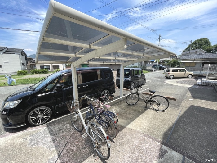 シャーメゾン宮の森 Ａ棟の物件外観写真