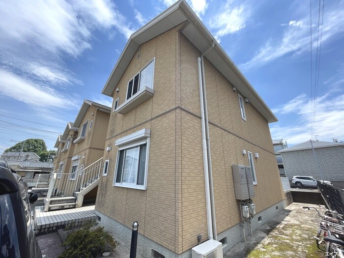 シャーメゾン宮の森 Ａ棟の物件外観写真