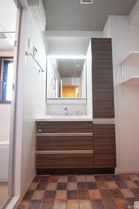 ギャラクシー空港通りの物件内観写真