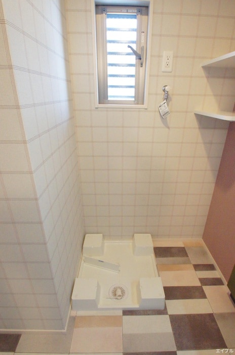 ギャラクシー空港通りの物件内観写真