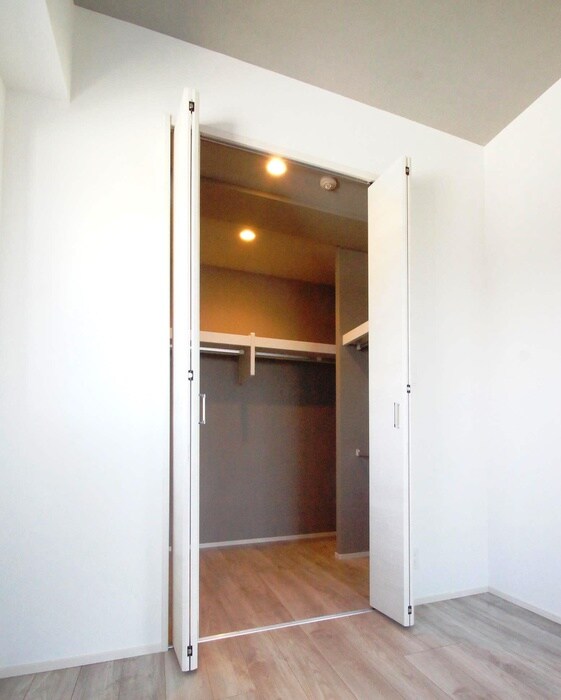 ギャラクシー空港通りの物件内観写真