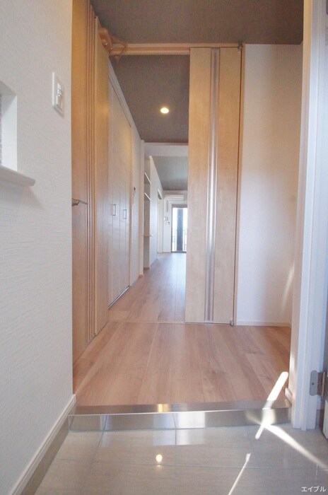 ギャラクシー空港通りの物件内観写真