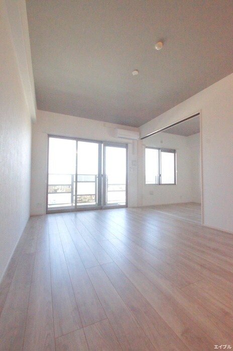 ギャラクシー空港通りの物件内観写真