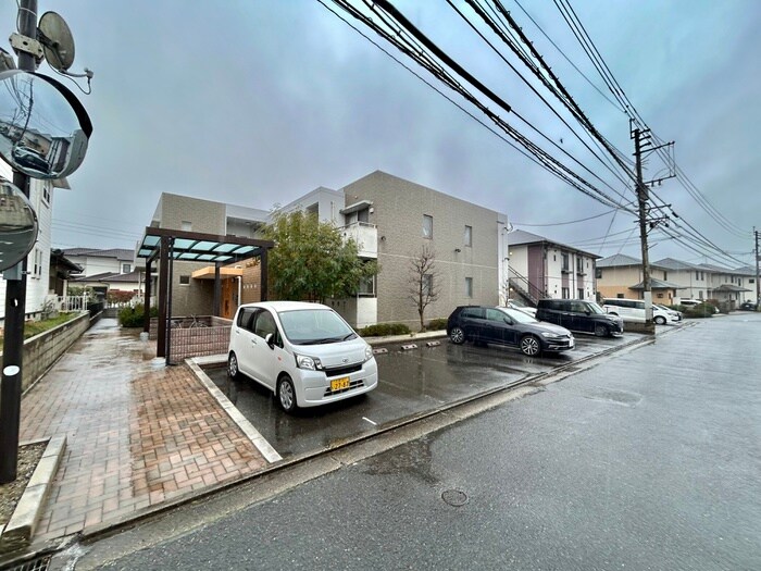 Den．Den星ヶ丘の物件外観写真