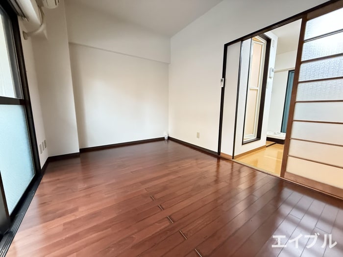 騎射場山元マンションの物件内観写真