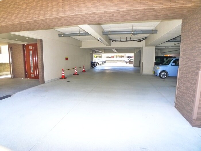 サンハイツ中洲通りの物件外観写真